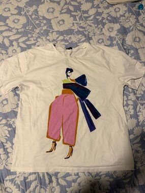 Zara White Graphic Tee with Pink, Navy, Mustard & Green Illustration